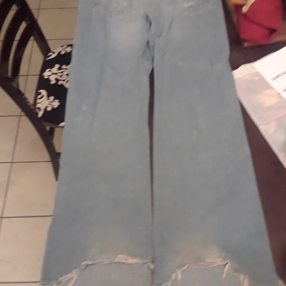 Jeans - Picture 7 of 7
